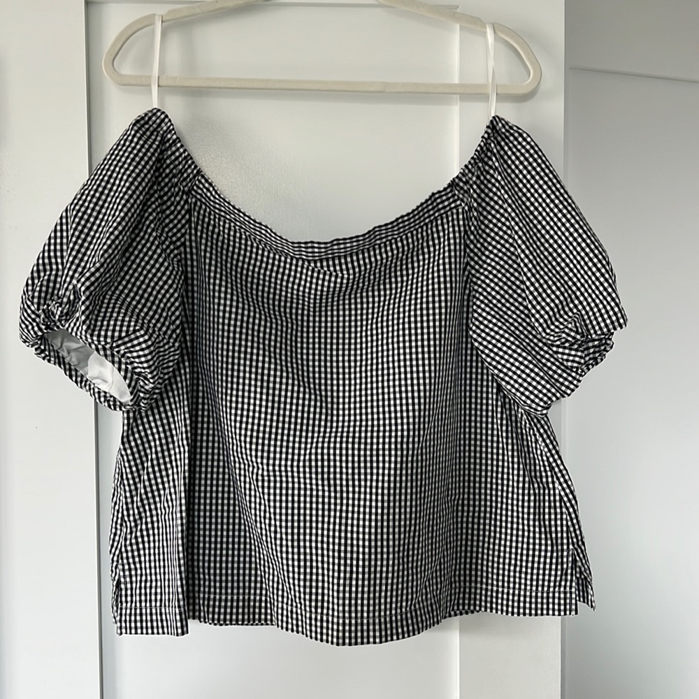 Saks fifth Avenue off the shoulder top
